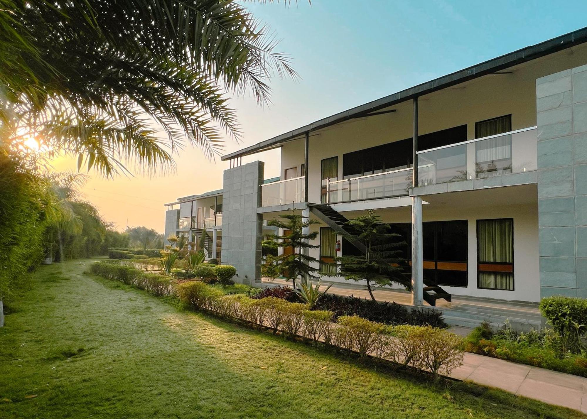 The Cloyster Resort And Spa Ramnagar  Εξωτερικό φωτογραφία